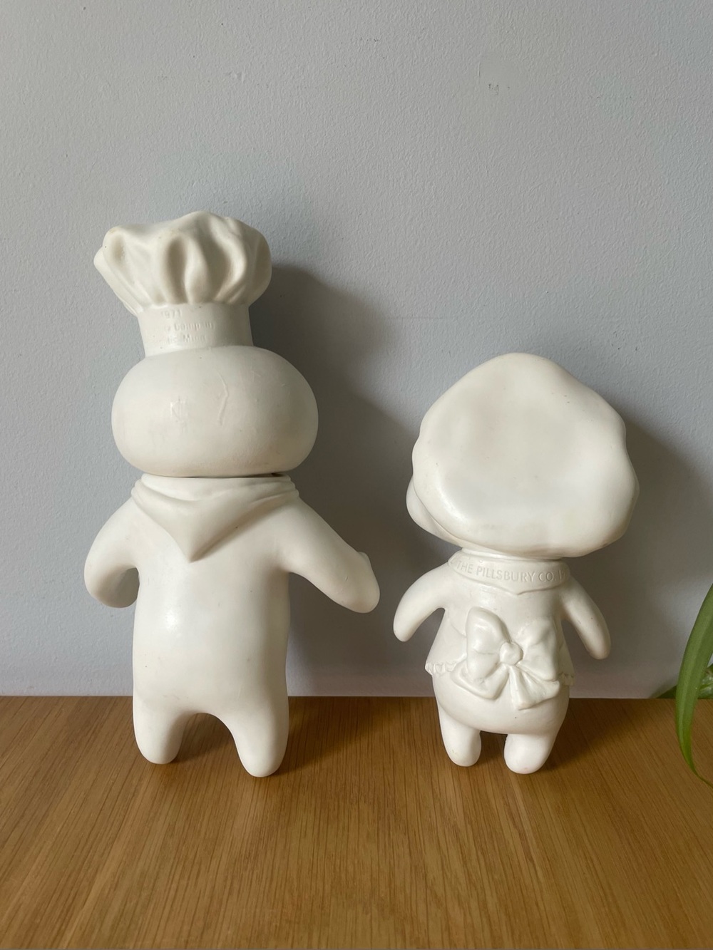 Vintage Pillsbury Doughboy 1971 and Doughgirl 1972 Rubber Figurine Pair - Picture 3 of 14